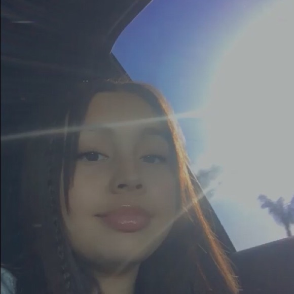 Meet the Posher Other - Meet your Posher, Janelle